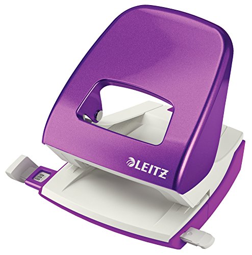 Leitz Büro Locher aus Metall, Für 30 Blatt, Anschlagschiene mit Formatvorgaben, Ergonomisches Design, violett, WOW-Serie, 50081062