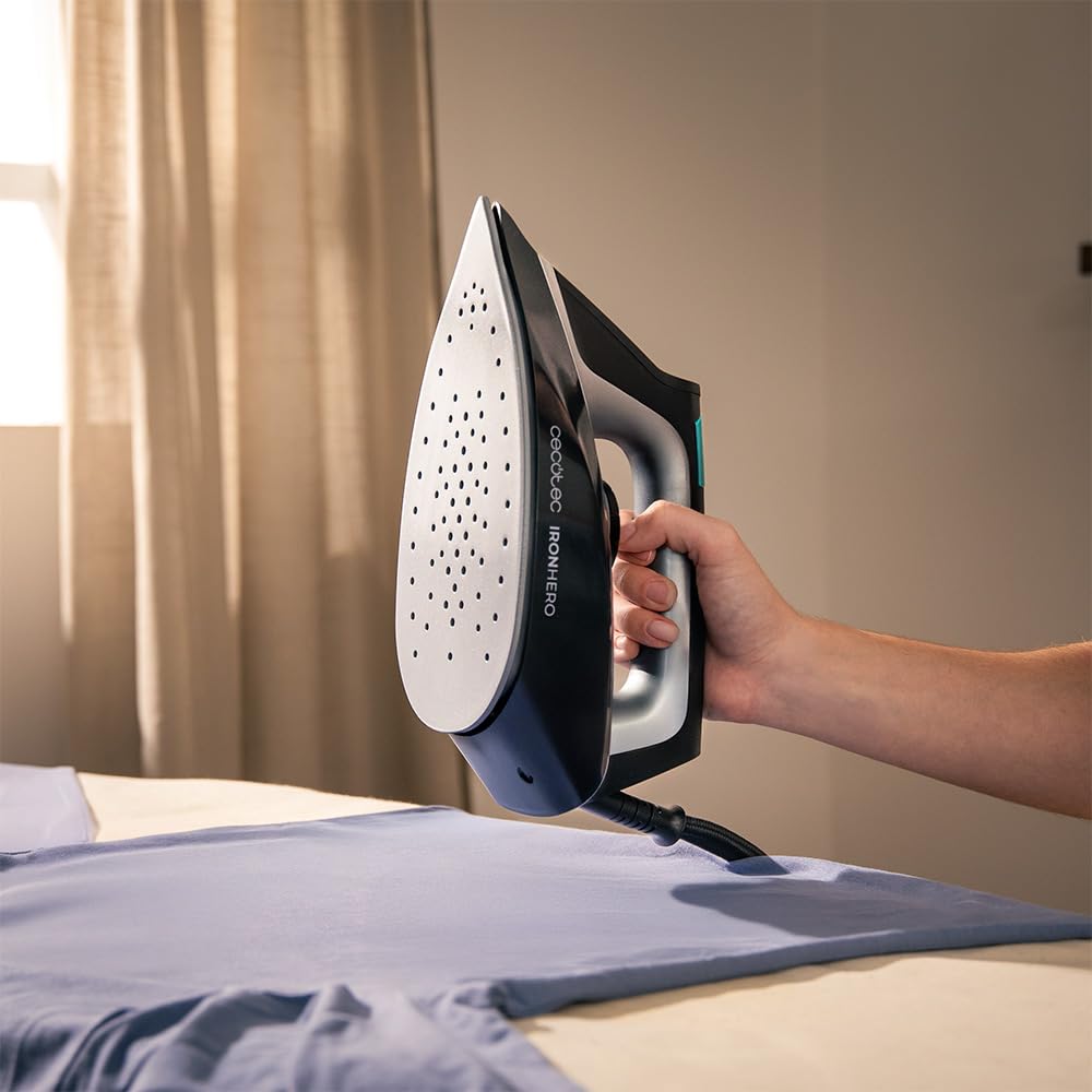 Cecotec Centrum Prasowania Poziomego IronHero H-2800 Station. 2800W, Para 135g/m, uderzenie 360g/m, płyta ceramiczna, antykorozyjna, automatyczne wyłączanie, precyzja, regulacja temperatury