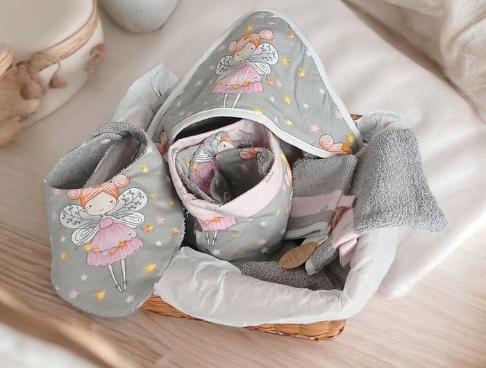 Cadeau de naissance personnalisé Coffret Ensemble de bain pour bébé, Cape de bain, Bavoir, Gant de toilette, Corbeille avec lingettes lavables, Coton doux