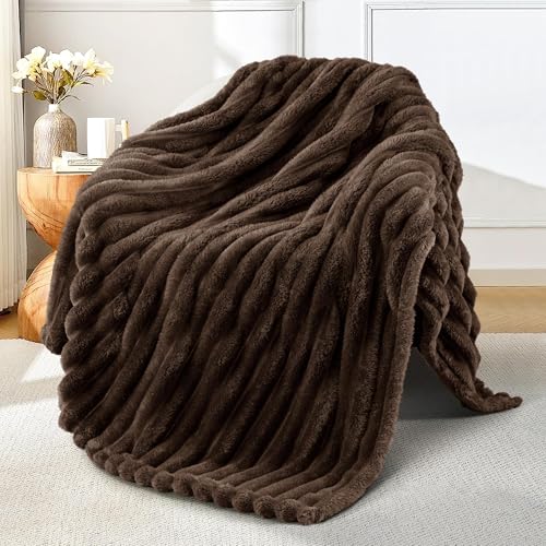 Exclusivo Mezcla Fleece Throw Blanket for Couch, Super Soft Striped Jacquard Bed Blanket, Lightweight Fuzzy Cozy for All Seasons, 50x60 Inches, Coffee