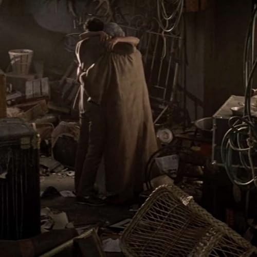 Minute 101: Group Hug