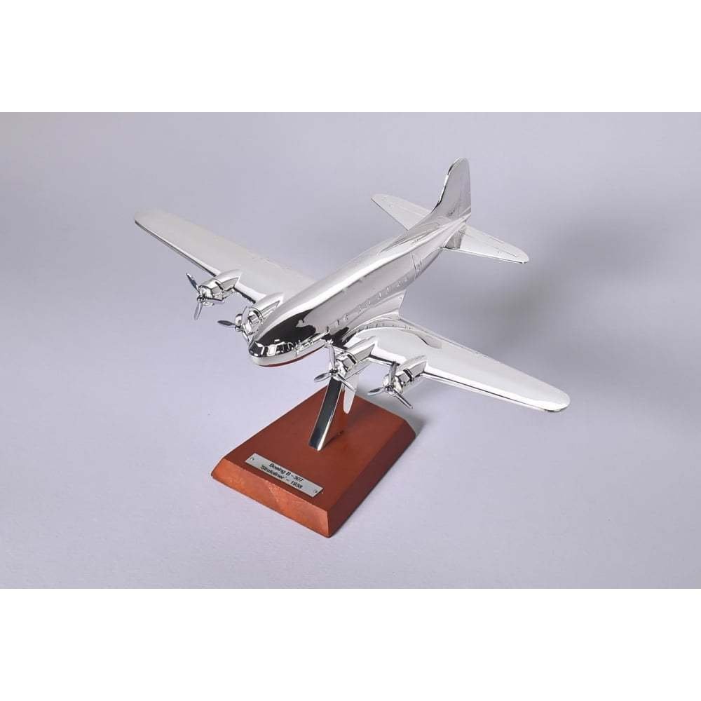 atlas editions chrome plated Boeing B-307 Stratoliner 1938 aircraft 1:200 scale model