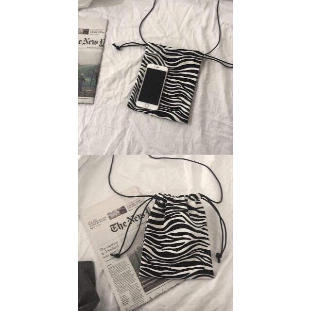 Amazon.co.jp: ゼブラ柄 巾着ショルダー スクエア 斜め掛け アニマル柄  