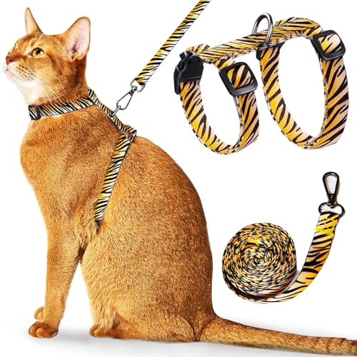 WaggyTech Cat Harness and Leash Escape Proof, Adjustable Soft Kitten Leash for Outdoor Walking & Travel with Breathable Nylon, 4.9ft Cat Collar for Large - Lightweight & Safe Large Cat Harness [M]