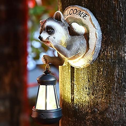 MISUMISO Raccoon Tree Hugger with Solar LED Lantern, Welcome Sign, Garden Peeker Yard Art, Outdoor Whimsical Tree Sculpture Garden Gnome Figurine Statue Decoration Décor Cover