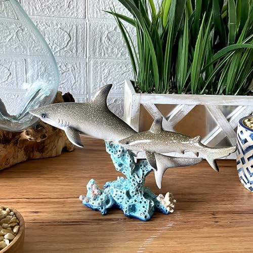 Estatua de doble tiburón sobre arrecife de coral de resina pintada a mano 10 pulgadas miniatura 4