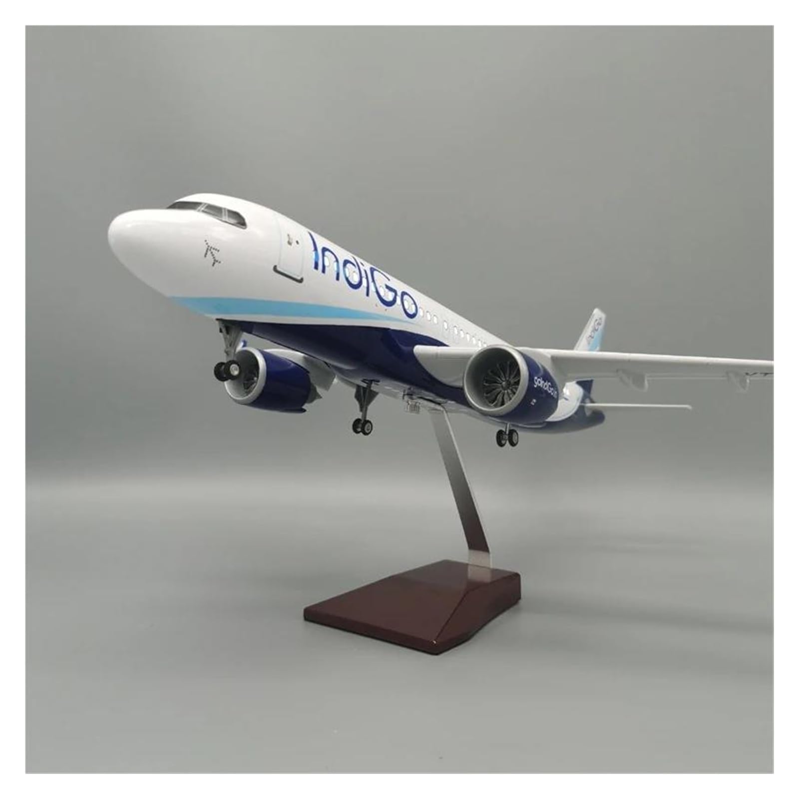 Odlewane zabawki samolotowe Skala 47 cm Duży model zabawkowy samolotu do modeli samolotów A320 Indigo Odlewane samoloty Z oświetleniem LED Kolekcja zabawek do zbierania i wyświetlania (z lampą)