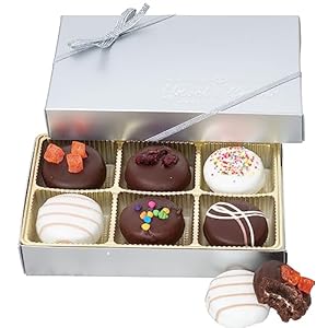 Cookie Gift Box – Gourmet Cookies Gift Basket – Food Gifts – Snack Treat Gift Arrangment – Vegan Chocolate Gift Box – Gourmet Assorted Topping