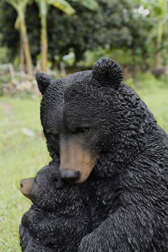 Estatua de oso madre e hijo abrazándose grande miniatura 3