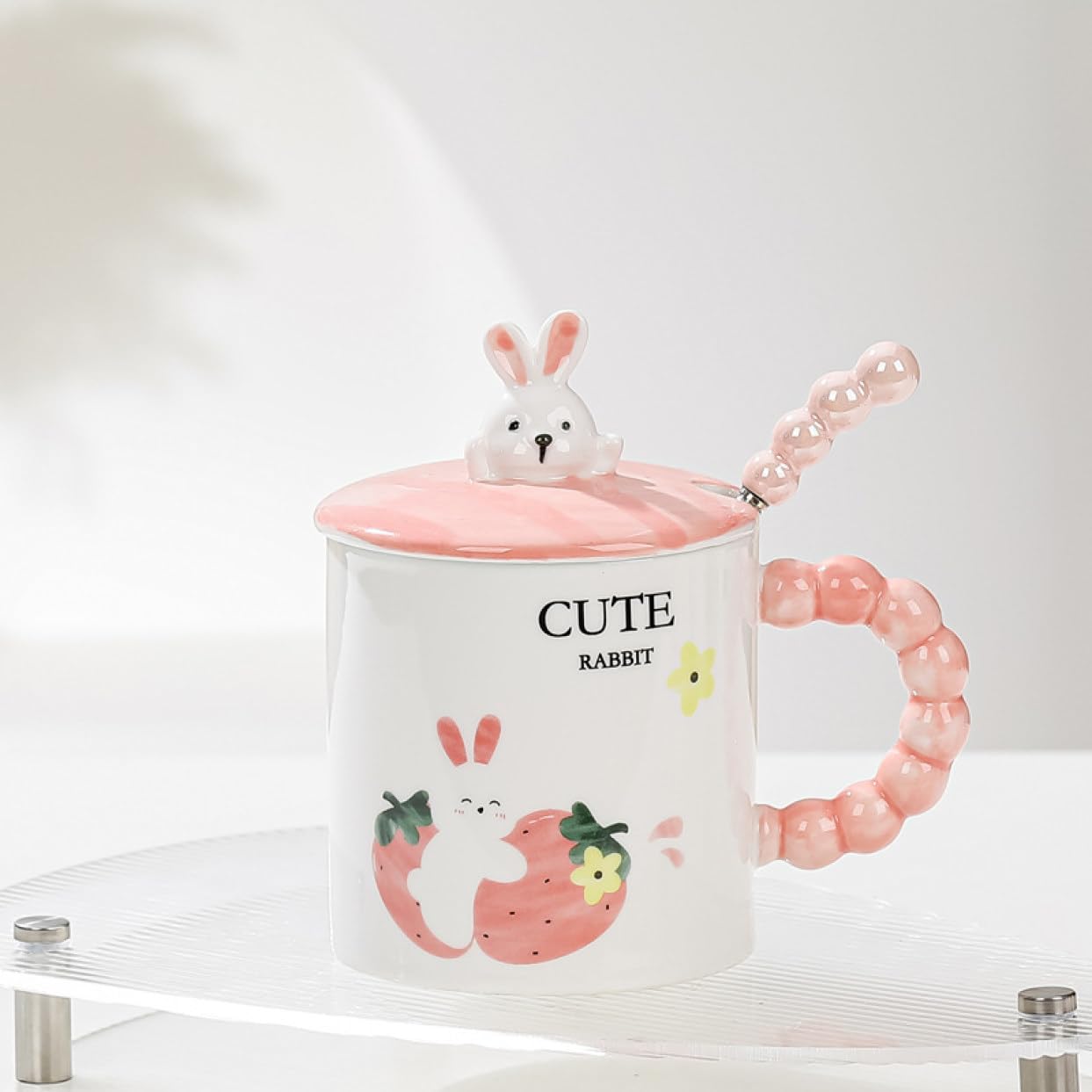 Amazon.co.jp: [ロトンシハイ] 陶器 おしゃれ マグカップ いちご 兎