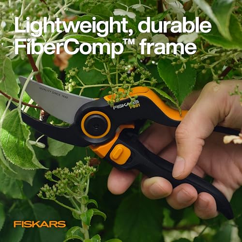 Image of Fiskars DualAction 2-in-1 Bypass Pruners, 1 inch Cut Capacity Garden Clippers | Two Cutting Modes, Small Mode for Fast Snips on Small Stems, Large Mode for Tough Branches, Low-Friction Coated Steel Blade