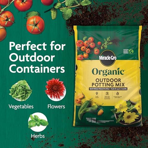 Miracle-Gro Organic Outdoor Potting Mix, 16 qt. - 1