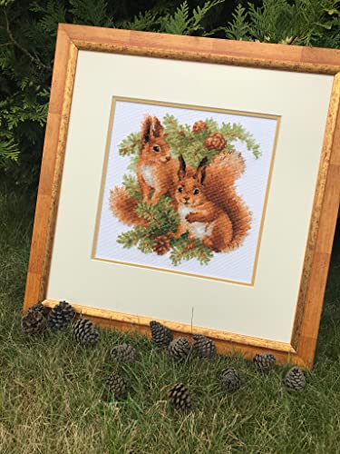 Riolis 1491 - Squirrels - Counted Cross Stitch Kit 9¾" X 9¾" Zweigart 14 Ct. White Aida 19 Colors #TOP4