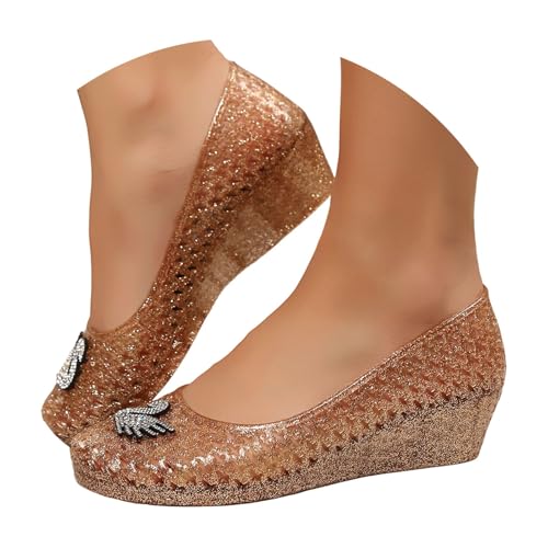 Chaussure de plage et de ville : les sandales compensées style sabot bois pour vos vacances