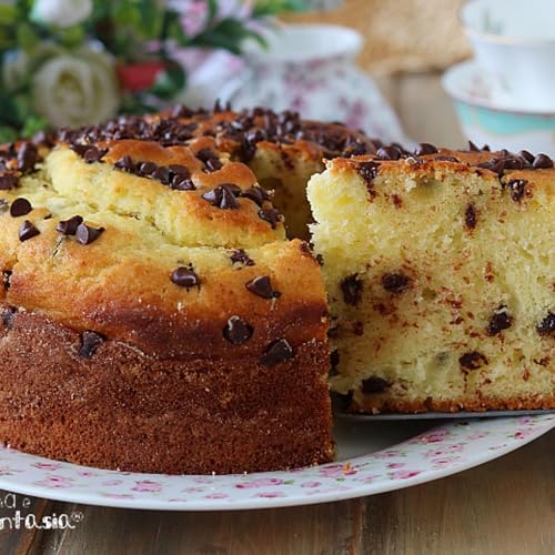 Torta con yogurt e gocce di cioccolato