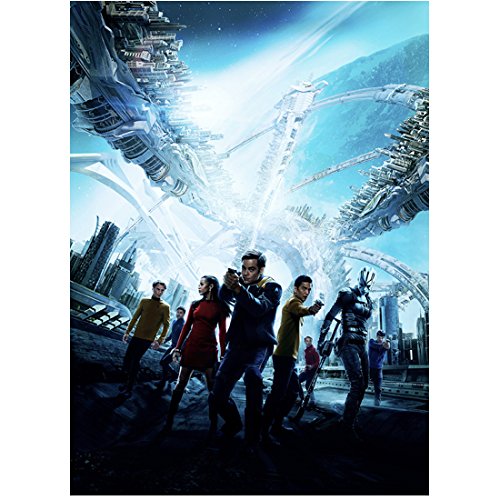 Star Trek Beyond (2016) 8 inch x10 inch photo Chris Pine & Cast w/Weapons kn