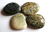 Edelsteine, Schmucksteine und Mineralien sind Naturprodukte und können daher in Farbe und Zeichnung variieren.