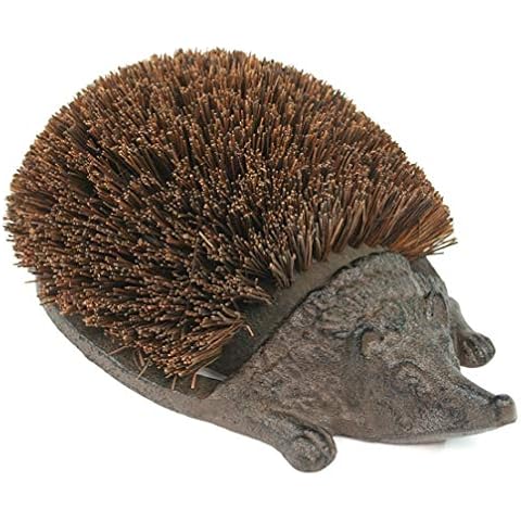 Cast Iron heavy duty boot brush & boot scraper in a hedgehog design. Perfect for wellies, trainers, shoes and boots. Mud & dirt scraper. Measures 30 cm x 19 cm x 11 cm Cover