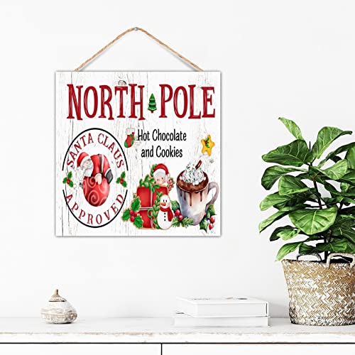 Suspension bois bonhomme de neige et Père Noël CustomCares