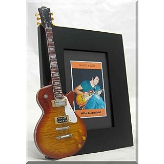 Mike Bloomfield miniature Guitar Cadre photo - Les Beatles, Paul McCartney, John Lennon, RIngo Starr, George Harrison Mike Bloomfield miniature Guitar Cadre photo – Image 2