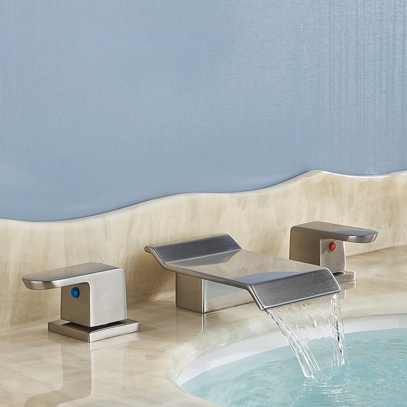 Mitigeur lavabo double poignée en nickel brossé pour salle de bains chic