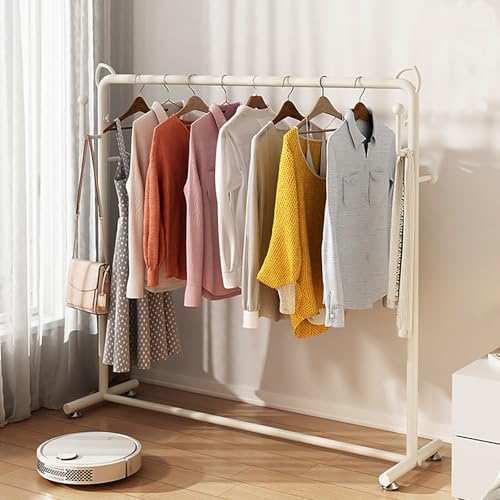Portant avec crochets pour organiser vos robes dans la chambre