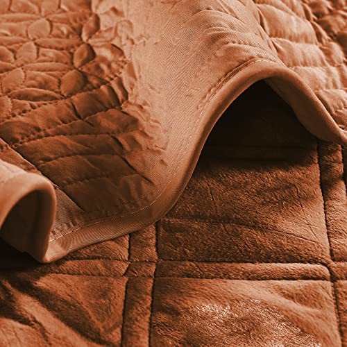 Home Soft Things Super Soft Microplush 4 Piece Bedspread Set Oversize King 120" X 120", Brick Diamond Plaid Scallop Edged Warm Cozy Plush Quilt Comforter Bedding Set With 2 Shams 1 Pillow #TOP4