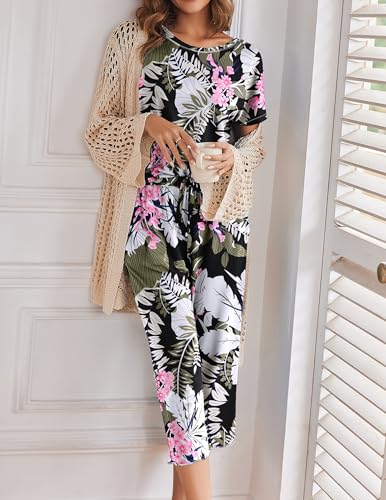 Image of Ekouaer Women's Capri Pajama Sets Print Short Sleeve Sleepwear Top and Capri Pants Soft Loungewear with Pocket