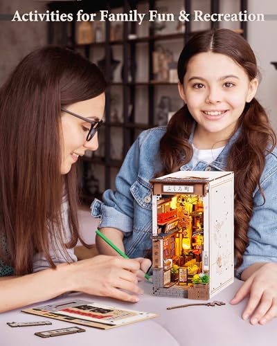 Rolife Book Nook Kit Sakura Weinallee Booknook Japanischer Stil Izakaya DIY Miniaturhaus Kit für Erwachsene zum Bauen Weihnachts Geburtstagsgeschenk Bücherregaldekoration Diorama Kit