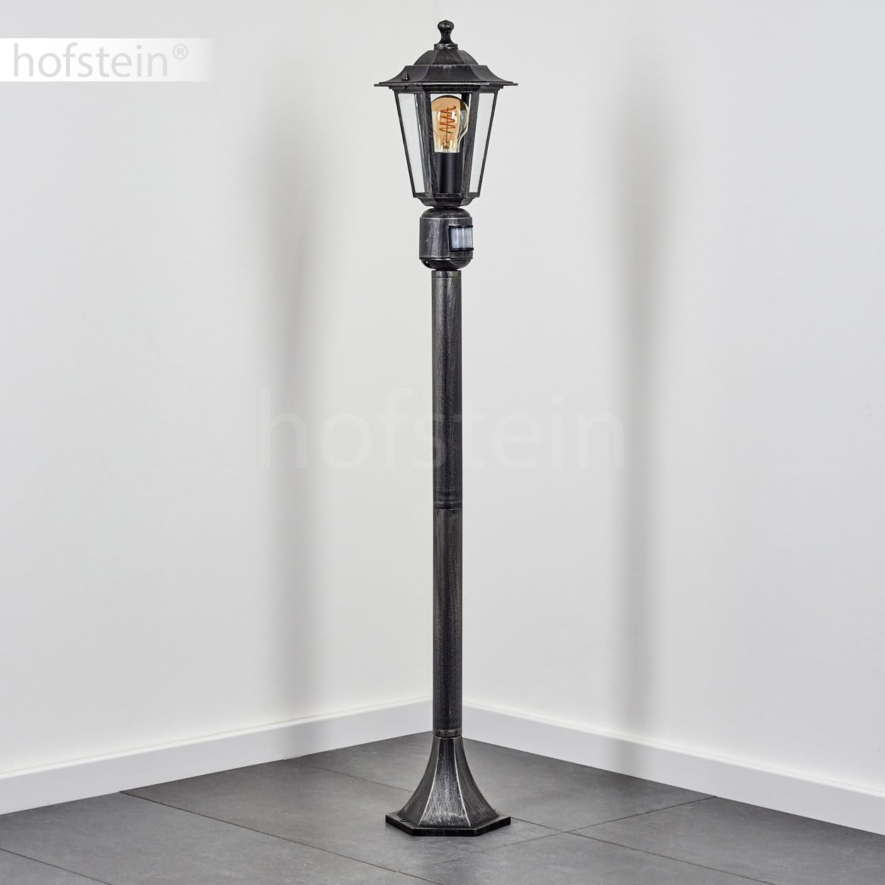HOFSTEIN Lampa zewnętrzna Loria, lampa drogowa z czujnikiem ruchu z metalu/szkła w kolorze czarno-srebrnym/przezroczystym, lampa zewnętrzna o wyglądzie antycznym, wysokość 107 cm, oświetlenie ogrodowe