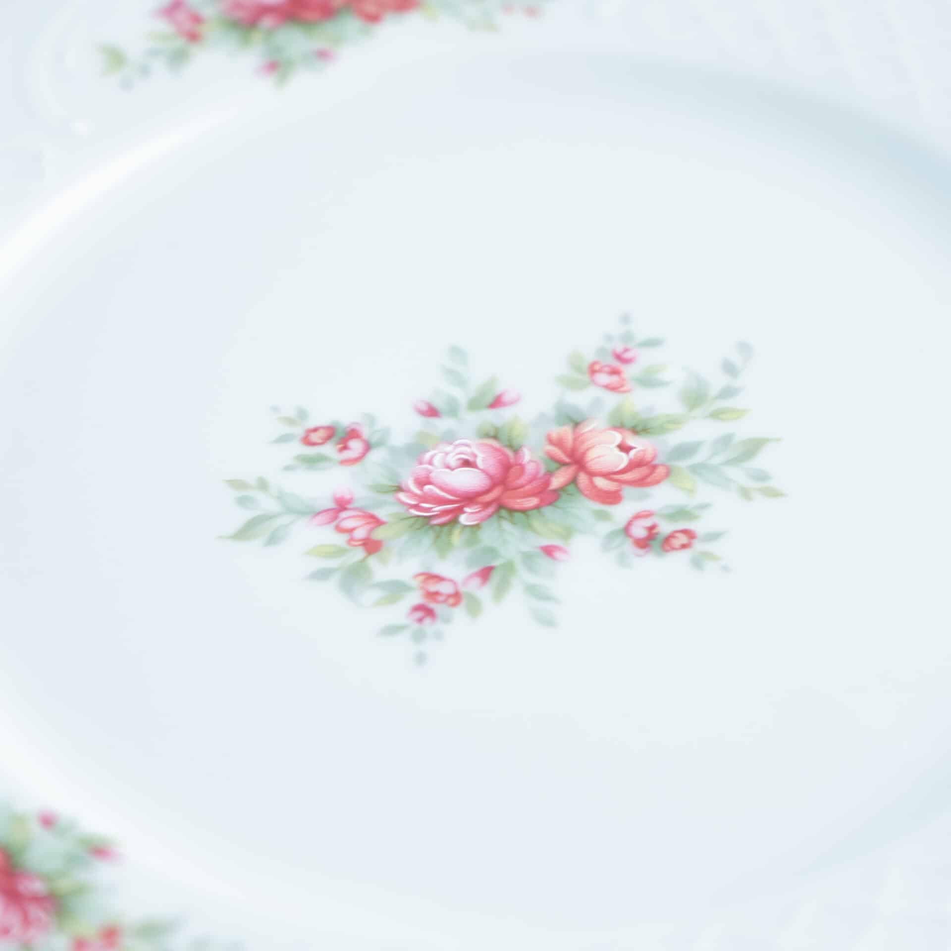 FranquiHOgar Juego de Platos de Postre de Porcelana (6 piezas) Bidasoa Irina con Motivos Florales y Filo de Oro, Piezas de Porcelana con un Acabado Fino y Decorativo
