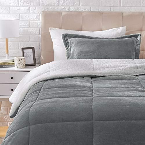 Amazon Basics Ultra-Soft Micromink Sherpa Comforter Bed Set - Full or Queen, Chocolate