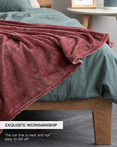 Image of KMUSET Fleece Blanket Twin Size Coral Lightweight Super Soft Cozy Luxury Bed Blanket Microfiber