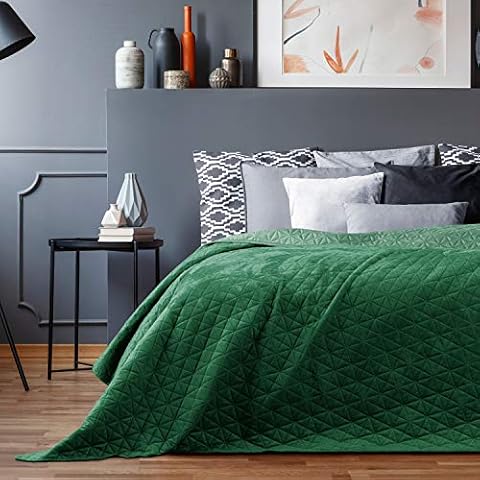 Colcha de Terciopelo Laila Verde Cover