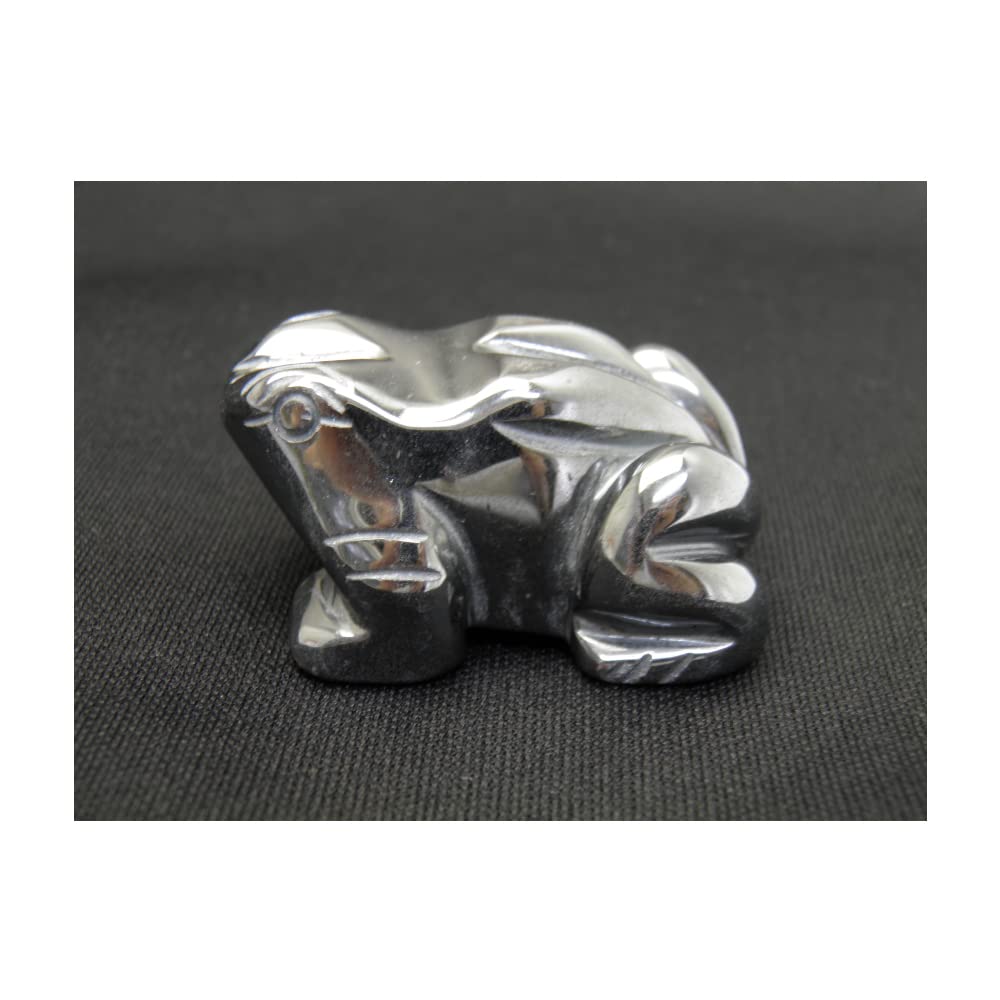 ヘマタイトカエルの置物