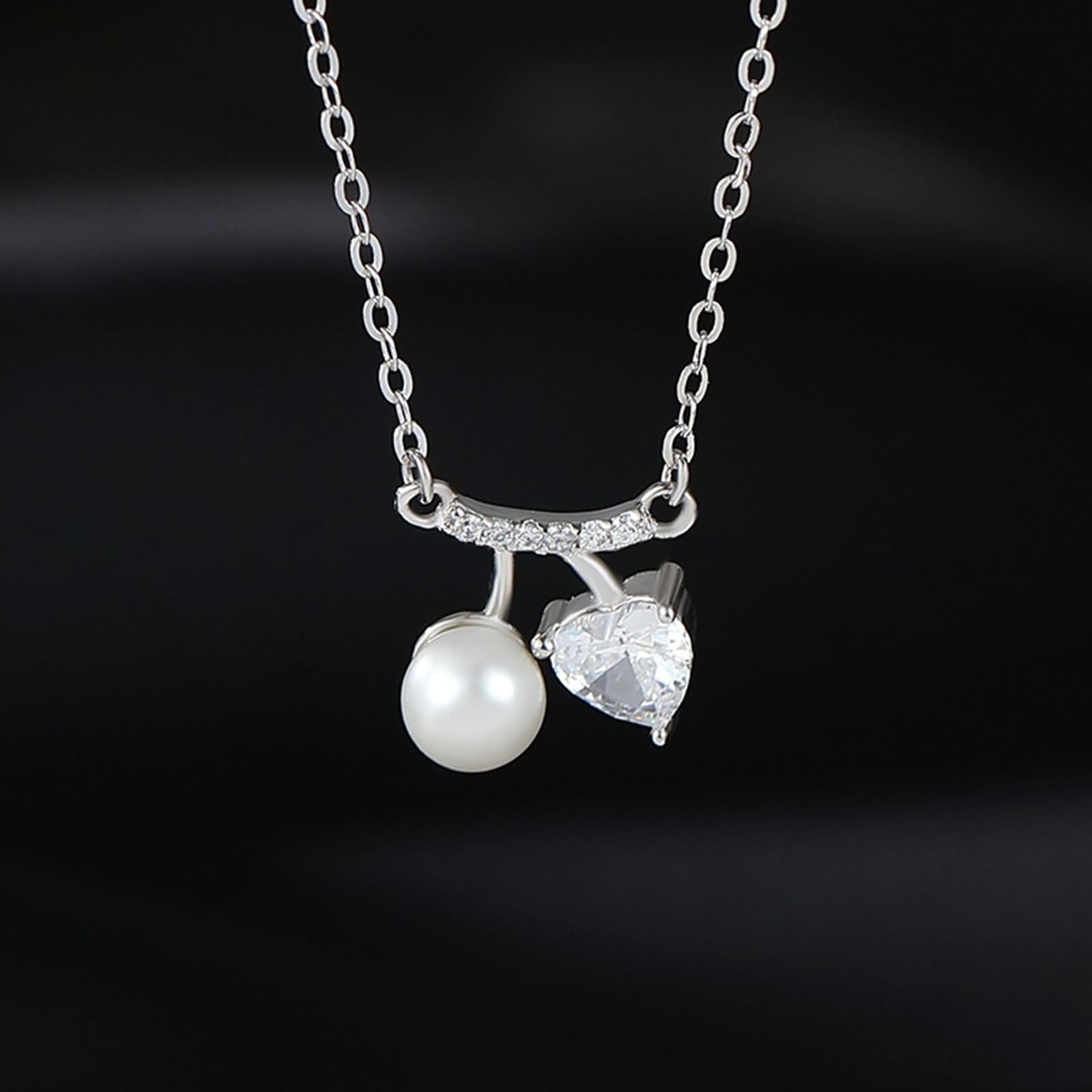 Wisiorek 9K / 14K / 18K White Gold Necklace Women, Heart and Pearl with Moissanite, Pendant Woman Silver