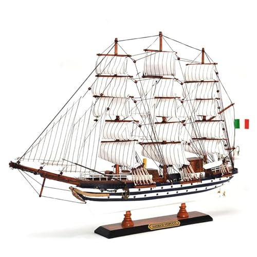 Pezzo elegante e distintivo: un sorprendente modellino di barca a vela in legno Vespucci . Caratteristica verniciatura bicolore bianca e nera sullo scafo, costruzione plank-on-frame, tre ponti e un intricato sartiame.