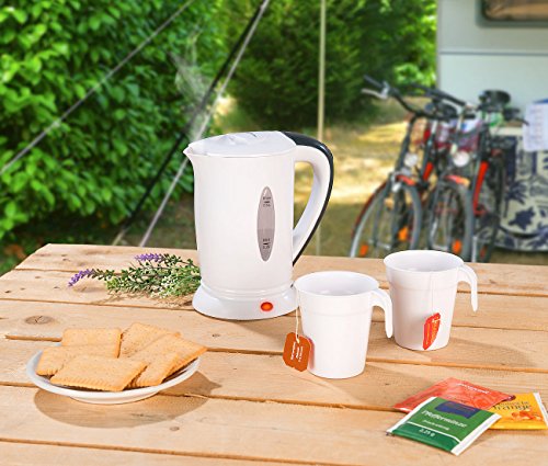 PEARL Mini Wasserkocher: Reise-Wasserkocher mit 2 Bechern, 110/230 Volt, 650 Watt, 500 ml (Wasserkocher klein) – Bild 3