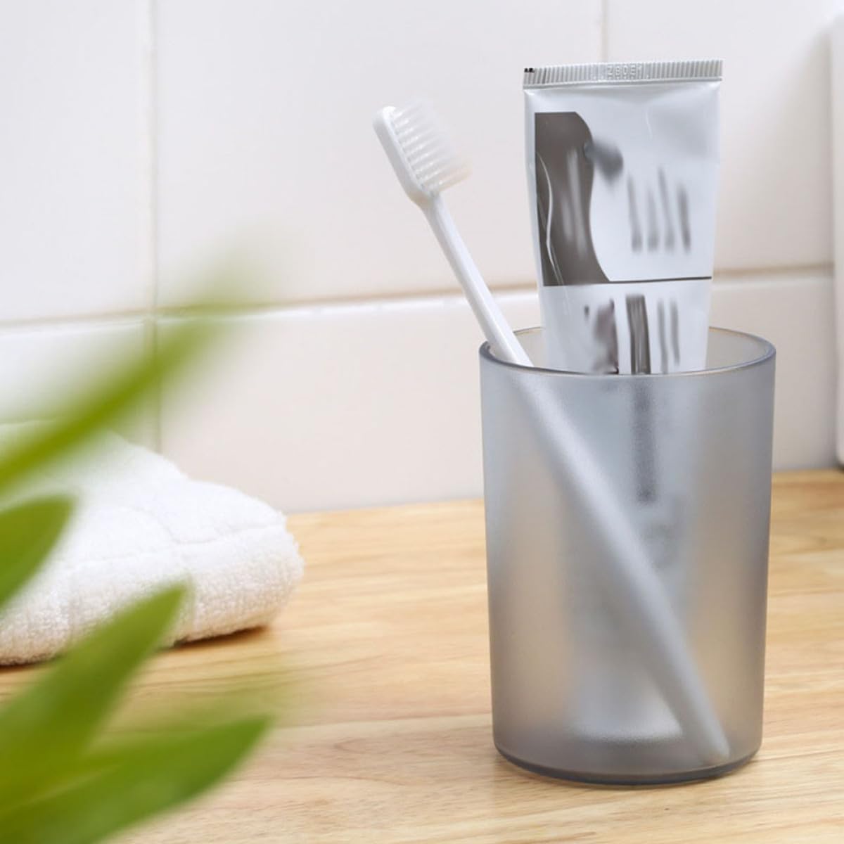 5Pcs Tooth Brushing Cups Plastic Tumblers Bathroom Toothpaste Holders Multi-Color Travel Mouthwash Cups for Home Use