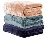 Crazy Shop OUUD Pet Dog Soft Fleece Bed Blankets Warm Cosy Cat Cushions for Car, Cage, Kennel, Dog House(Random Colour,1PC) (M)