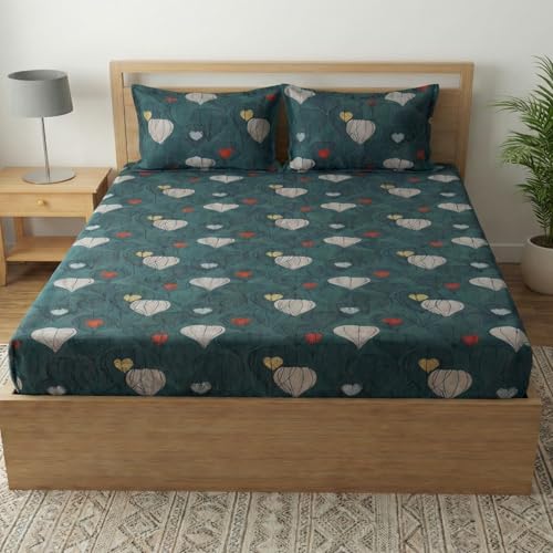 Image of Fashion String Microfibre Double Heart Corner Elastic Fitted Double Bedsheet (72x78 Inches) with 2 Pillow Covers