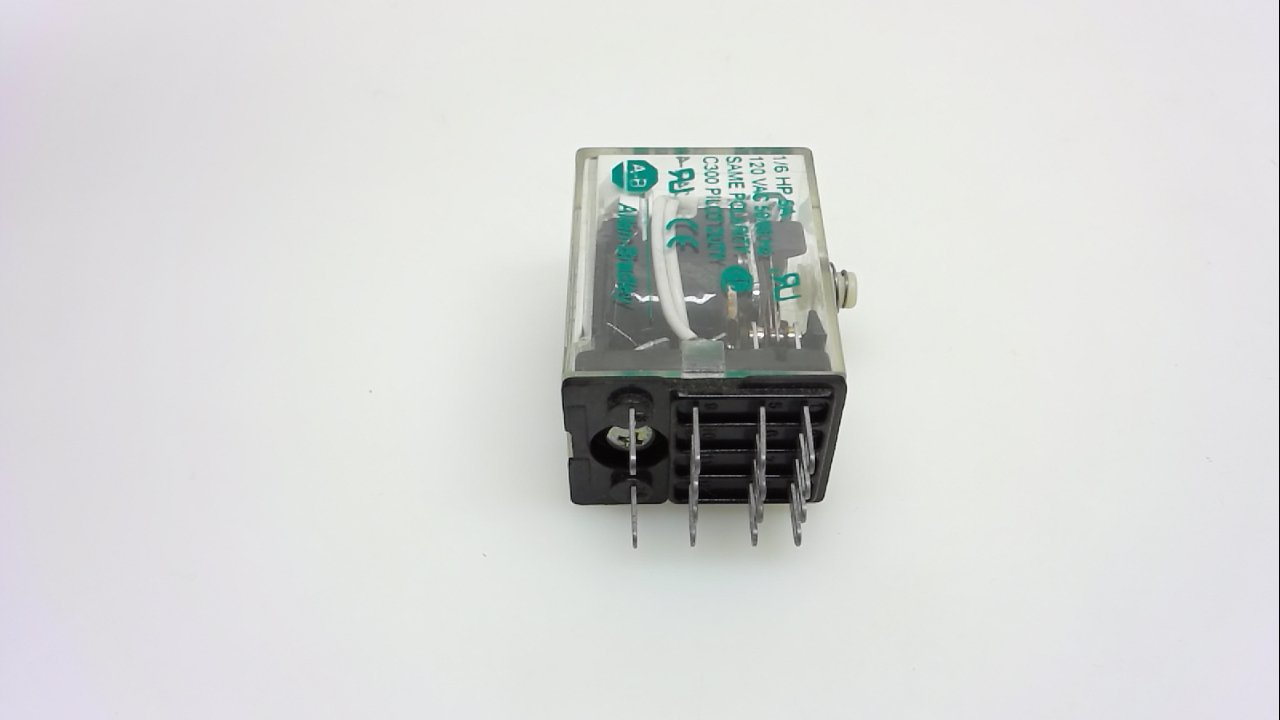 Relay Allen Bradley 700-Hc24a24-1-4 Seri C, sisi view kalayan terminal