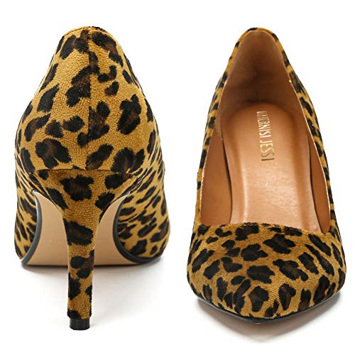 Image of Unisex Men's Women's Classic Mid Kitten Heel Pumps