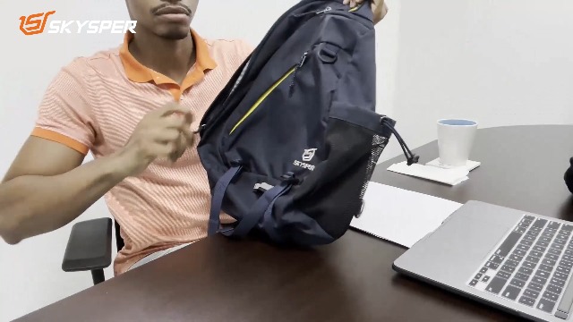 Amazon.com: SKYSPER Sling Laptop Bag (Up to 13 Inch) - 18L Crossbody Sling  Backpack Travel Shoulder Bag Hiking Daypack for Men Women(Navyblue) :  Electronics