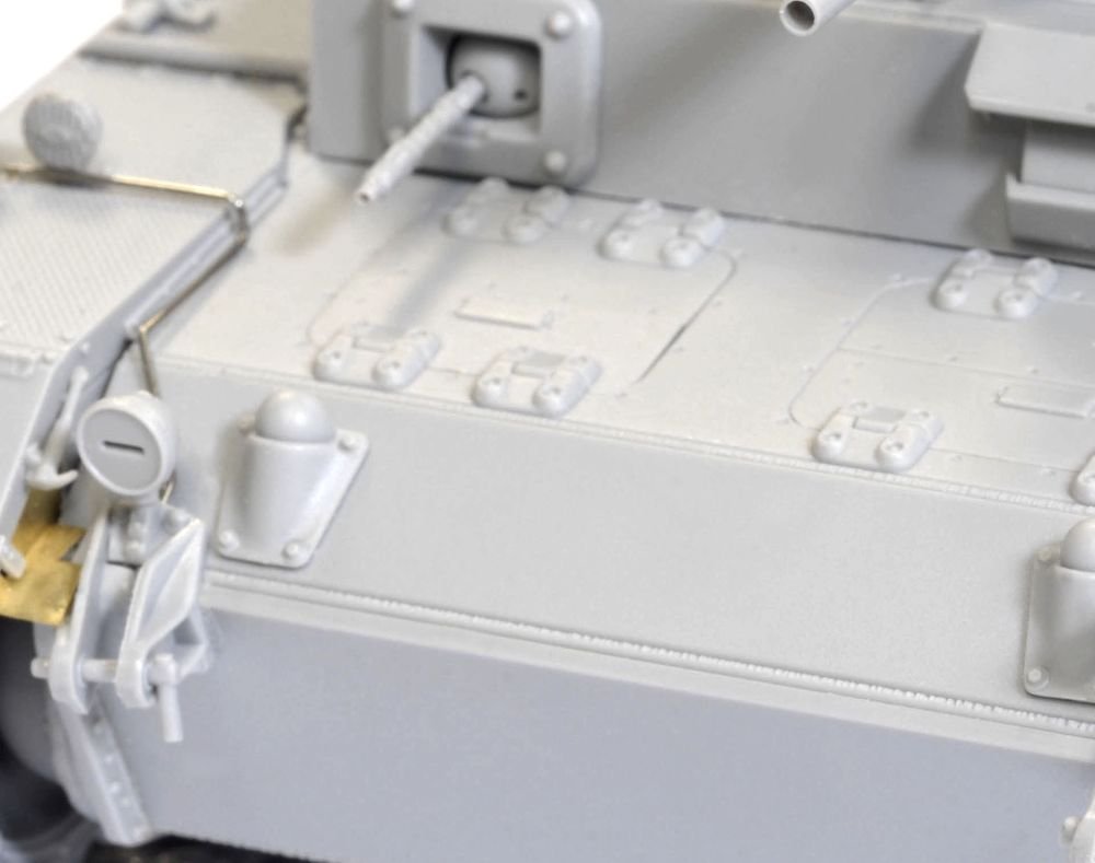Amazon | ドラゴン 1/35 III号戦車 F型 プラモデル | プラモデル 通販