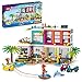 LEGO Friends Casa delle Vacanze sulla Spiaggia, con Piscina, Mini Bamboline Mia e Accessori, Costruzioni per Bambini dai 7 Anni in su, 41709