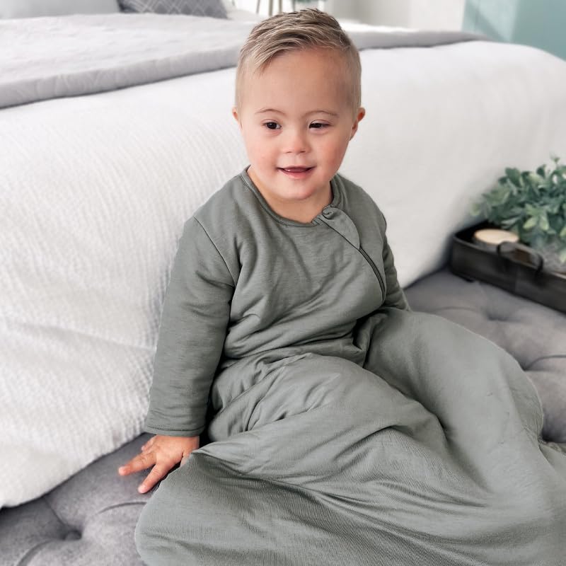 Image of GUNAMUNA Long-Sleeve Sleep Sack for Babies, Wearable Sleep Bags, Soft Rayon, 1.0 TOG, Essentials for Newborns