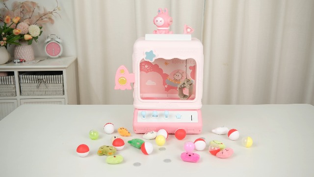 Skirfy Space Claw Machine for Kids, Mini Electronic Game Vending