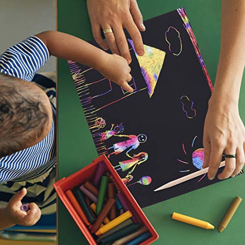 Kratzbilder Set für Kinder,Kratzpapier Set, 50 Große Blätter Regenbogen Kratzpapier zum Zeichnen und Basteln | mit Schablonen, Holzstiften und Stickern (13 x 19cm)