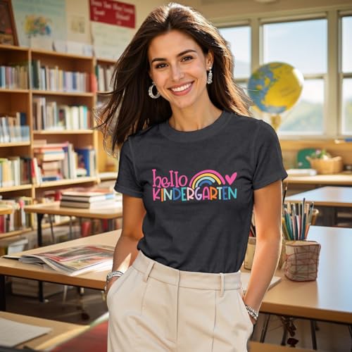 Teacher Shirts for Women Kindergarten Teacher T-Shirt Little Hearts Rainbow Tee Top3